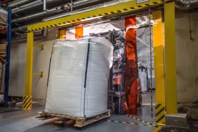 Logistikbereich mit Weich-PVC Schutzlösung